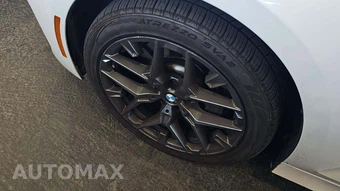 2025 BMW 3 Series Sedan 330i xDrive - miniatura 21
