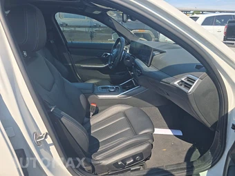 2025 BMW 3 Series Sedan 330i xDrive - miniatura 8