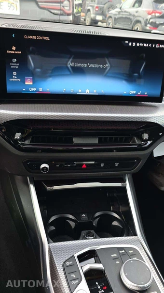 2025 BMW 3 Series Sedan 330i xDrive - miniatura 18