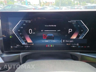 2025 BMW 3 Series Sedan 330i xDrive - miniatura 9