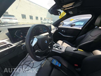 2025 BMW 3 Series Sedan 330i xDrive - miniatura 10