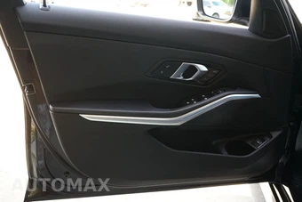 2025 BMW 3 Series Sedan 330i xDrive - miniatura 17