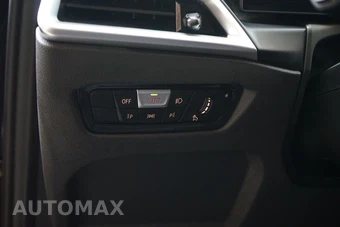 2025 BMW 3 Series Sedan 330i xDrive - miniatura 21