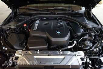 2025 BMW 3 Series Sedan 330i xDrive - miniatura 22