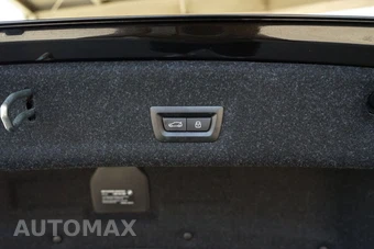 2025 BMW 3 Series Sedan 330i xDrive - miniatura 24