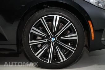 2025 BMW 3 Series Sedan 330i xDrive - miniatura 25