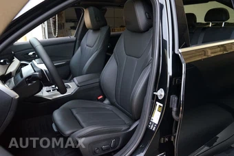 2025 BMW 3 Series Sedan 330i xDrive - miniatura 3