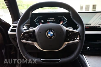 2025 BMW 3 Series Sedan 330i xDrive - miniatura 6