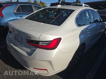 2025 BMW 3 Series Sedan 330i xDrive - miniatura 4
