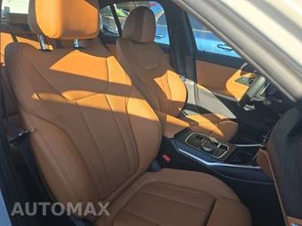 2025 BMW 3 Series Sedan 330i xDrive - miniatura 8