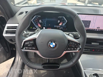 2025 BMW 3 Series Sedan 330i xDrive - miniatura 16