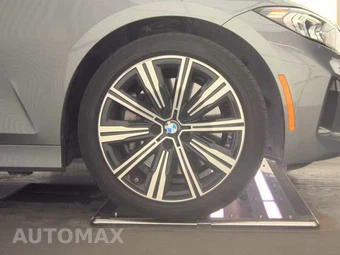 2025 BMW 3 Series Sedan 330i xDrive - miniatura 10