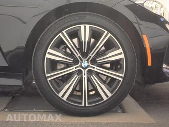 2025 BMW 3 Series Sedan 330i xDrive - miniatura 10