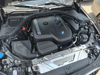 2025 BMW 3 Series Sedan 330i xDrive - miniatura 22
