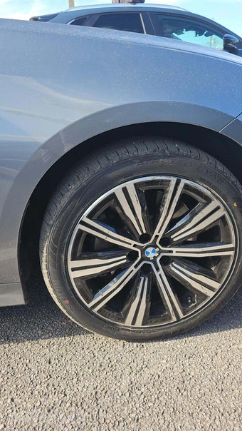 2025 BMW 3 Series Sedan 330i xDrive - miniatura 32