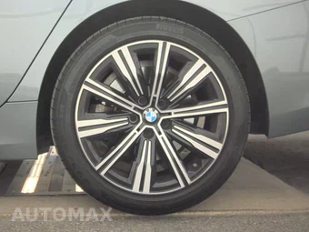 2025 BMW 3 Series Sedan 330i xDrive - miniatura 12