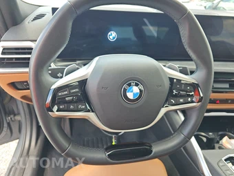 2025 BMW 3 Series Sedan 330i xDrive - miniatura 16