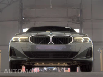 2025 BMW 3 Series Sedan 330i xDrive - miniatura 3