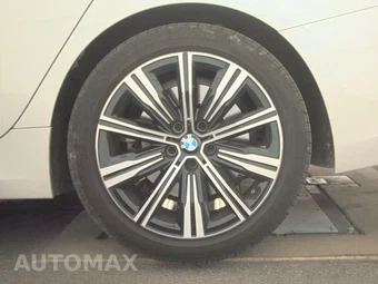 2025 BMW 3 Series Sedan 330i xDrive - miniatura 12