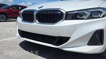 2025 BMW 3 Series Sedan 330i xDrive - miniatura 25