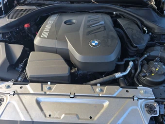 2025 BMW 3 Series Sedan 330i xDrive - miniatura 16