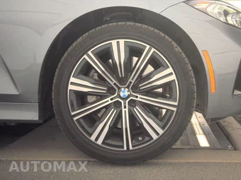 2025 BMW 3 Series Sedan 330i xDrive - miniatura 10