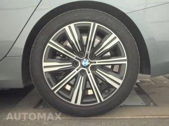 2025 BMW 3 Series Sedan 330i xDrive - miniatura 12