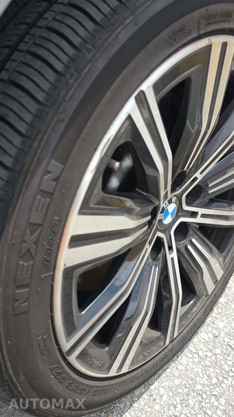2025 BMW 3 Series Sedan 330i xDrive - miniatura 27