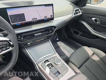 2025 BMW 3 Series Sedan 330i xDrive - miniatura 10