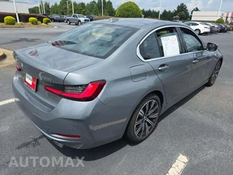 2025 BMW 3 Series Sedan 330i xDrive - miniatura 3