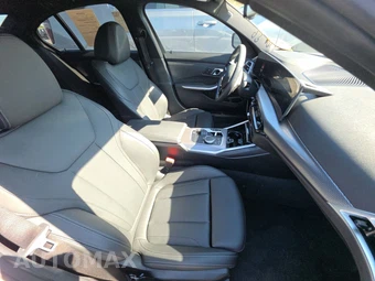 2025 BMW 3 Series Sedan 330i xDrive - miniatura 8