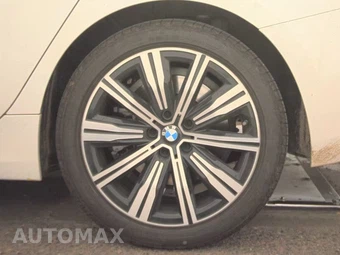 2025 BMW 3 Series Sedan 330i xDrive - miniatura 12