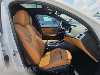 2025 BMW 3 Series Sedan 330i xDrive - miniatura 14