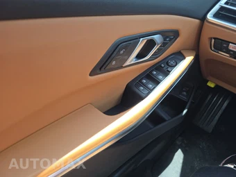 2025 BMW 3 Series Sedan 330i xDrive - miniatura 15