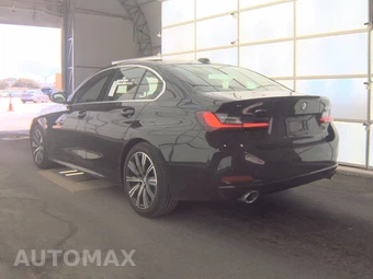 2025 BMW 3 Series Sedan 330i xDrive - miniatura 8