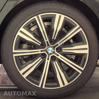 2025 BMW 3 Series Sedan 330i xDrive - miniatura 28