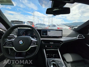 2025 BMW 3 Series Sedan 330i xDrive - miniatura 11