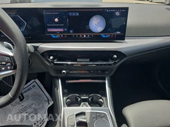 2025 BMW 3 Series Sedan 330i xDrive - miniatura 17
