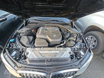 2025 BMW 3 Series Sedan 330i xDrive - miniatura 16