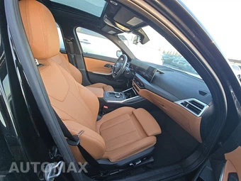 2025 BMW 3 Series Sedan 330i xDrive - miniatura 8