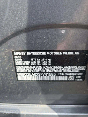 2025 BMW 3 Series Sedan 330i xDrive - miniatura 2