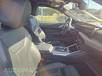 2025 BMW 4 Series Coupe 430i xDrive - miniatura 8