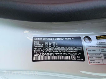 2025 BMW 4 Series Coupe M440i - miniatura 5
