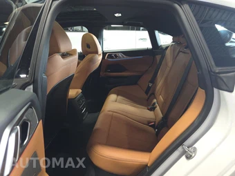 2025 BMW 4 Series Gran Coupe 430i xDrive Sedan - miniatura 13