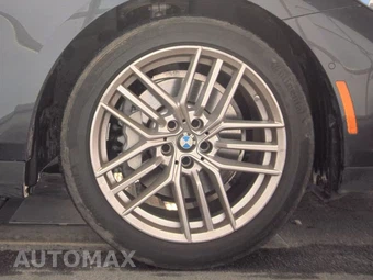 2025 BMW 5 Series Sedan 530i - miniatura 10