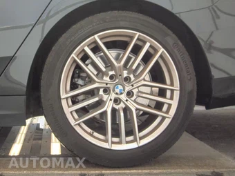 2025 BMW 5 Series Sedan 530i - miniatura 12