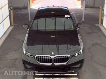 2025 BMW 5 Series Sedan 530i - miniatura 2