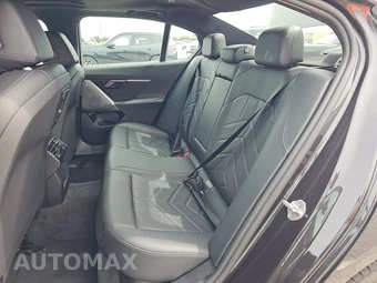 2025 BMW 5 Series Sedan 530i - miniatura 19