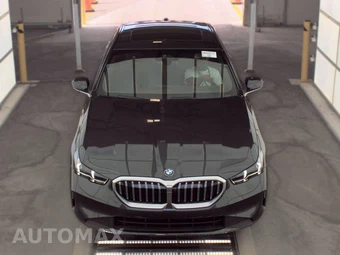 2025 BMW 5 Series Sedan 530i - miniatura 2