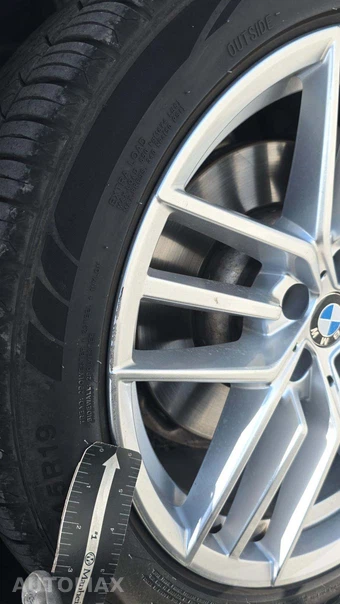 2025 BMW 5 Series Sedan 530i - miniatura 30